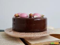 Torta Savino: Mousse alle mandorle, vaniglia e amarene