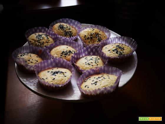 Dolcetti, ricetta facile: Muffins profumati con scorza d’Arancia!