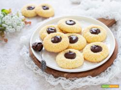 Biscotti al cocco e nutella