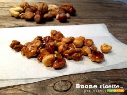 Frutta secca caramellata ricetta semplice