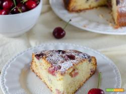 Torta sofficissima di ciliegie e ricotta