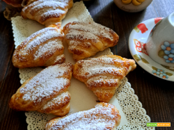 SFOGLIATELLE CON LE MELE