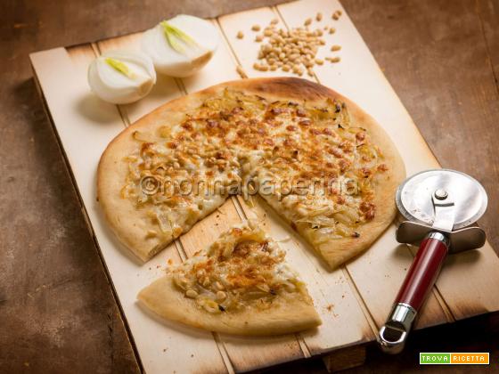 Pizza con bottarga e pinoli, una pizza sfiziosa e aromatica