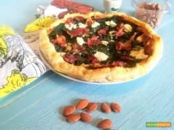 Torta salata con sfoglia, philadelphia e spinaci