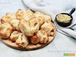 Sfogliatine salate con robiola e cotto