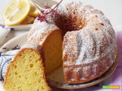 Ciambella soffice di ricotta senza burro