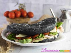 Focaccia al carbone in friggitrice ad aria