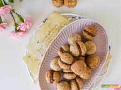 Baci di Dama alle Nocciole e Nutella