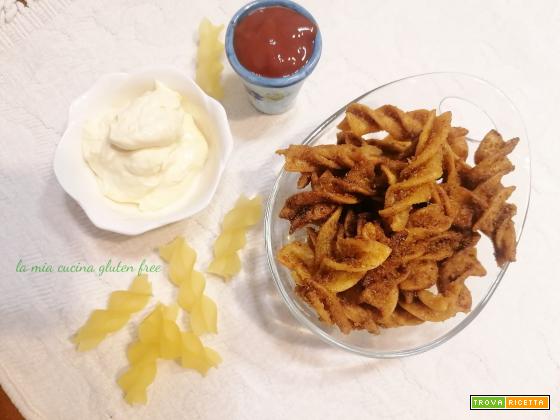 Chips di pasta senza glutine in friggitrice ad aria