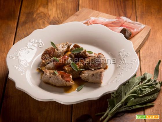 Involtini di carne con castagne e speck, un piatto autunnale