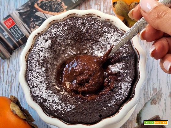 Tortino Proteico Cachi e Cacao con Cuore Caldo