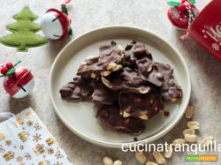Arachidi al cioccolato fondente