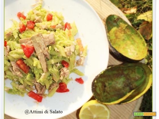 PENNETTE AVOCADO E TONNO