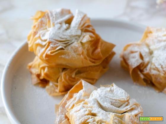 Fagottini ricci di pasta fillo con crema alle nocciole