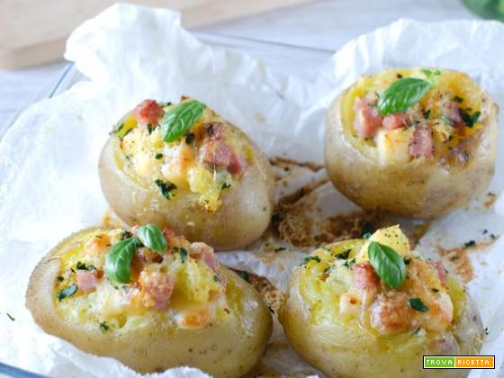 Patate al forno ripiene con caciocavallo di Grotta Deliziosa e prosciutto cotto