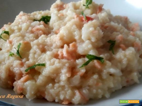 Cous cous con il cavolfiore ed il salmone affumicato