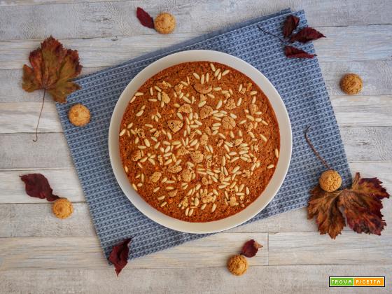 Torta di zucca con mandorle, amaretti e pinoli