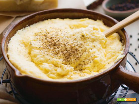 Polenta taragna con burro e formaggio