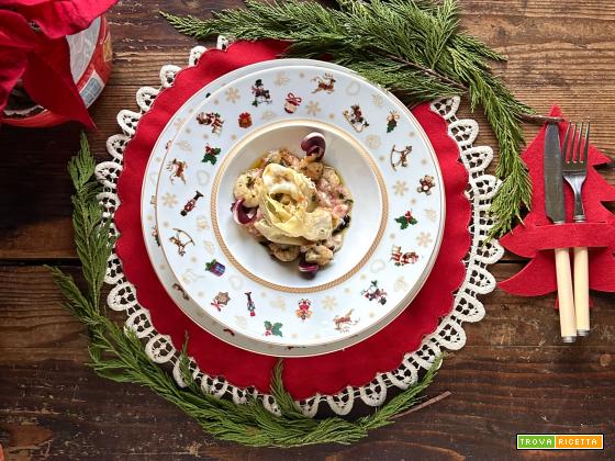 Rose di pasta fresca con gamberi al curry e radicchio tardivo