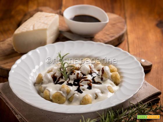 Gnocchi di zucca e taleggio, un primo semplice e raffinato