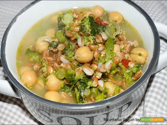 Farro integrale in compagnia di ceci e cime di rapa