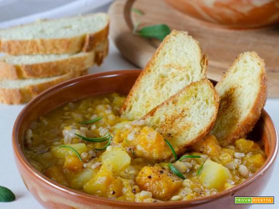Zuppa di patate zucca e farro