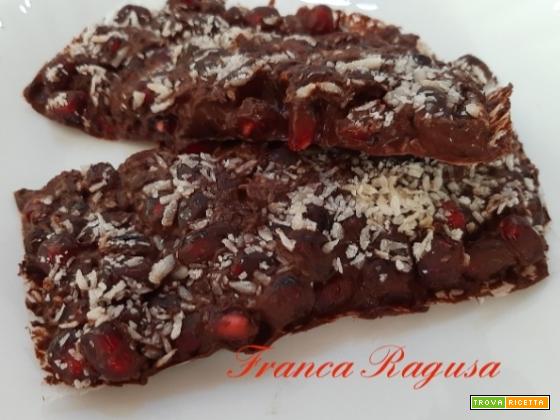 Barrette di cioccolato al melograno e cocco