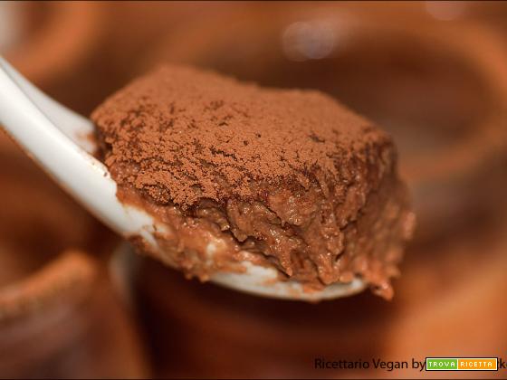 Crema spumosa al cioccolato senza glutine