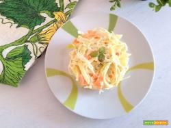 Insalata di cavolo e carote light (Coleslaw)