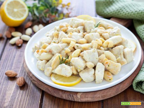 Petto di pollo alle mandorle e limone