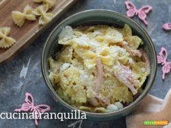 Farfalle mimosa