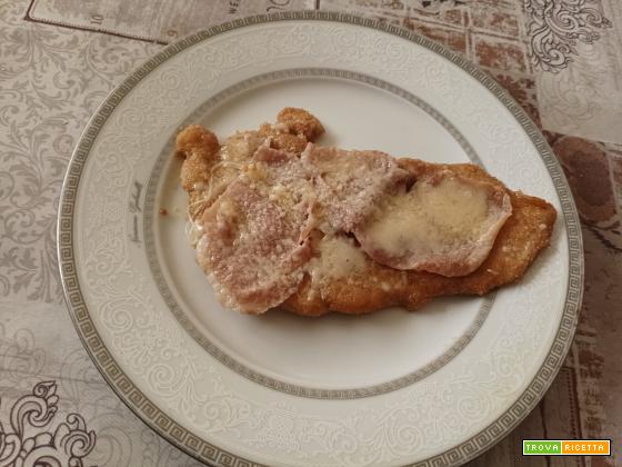 Cotoletta alla bolognese