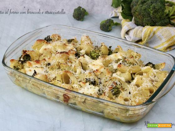 Pasta al forno con broccoli e stracciatella