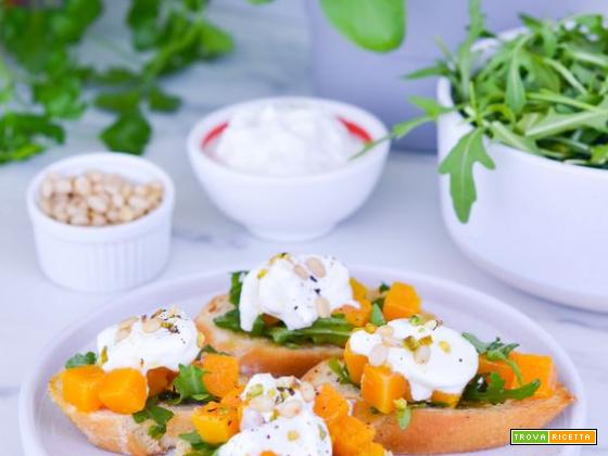 Crostoni di Pane con Zucca e Stracciatella Deliziosa – Un’Esplosione di Gusto e Benessere