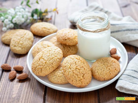 Biscotti rustici alle mandorle