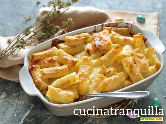Pasta al forno gratinata ai formaggi