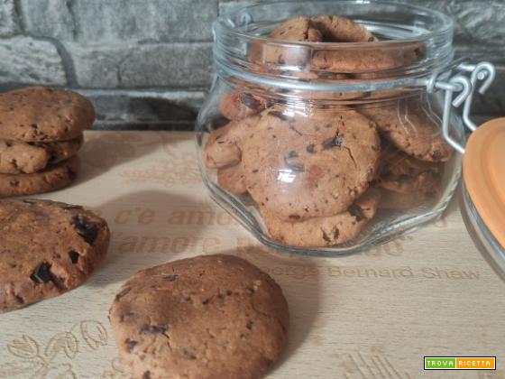 Biscotti vegan e senza glutine con fagioli cannellini nell’impasto