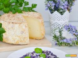 Fusilli viola con cavolo cappuccio rosso e pecorino D’angiò di Deliziosa