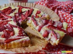 Crostata fragole e crema alla ricotta una frolla senza uova con un trucchetto per non farla ammorbidire