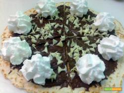 Piadipizza con crema alle nocciole e panna
