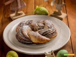 Ciambella di sfoglia alla nutella, un’idea ottima per Pasqua