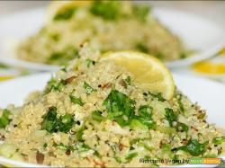 Riso di cavolfiore con mizuna e quinoa