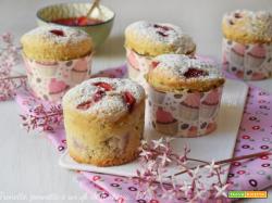 Muffin fragole e menta con cioccolato fondente: golosi e perfetti per ogni momento della giornata